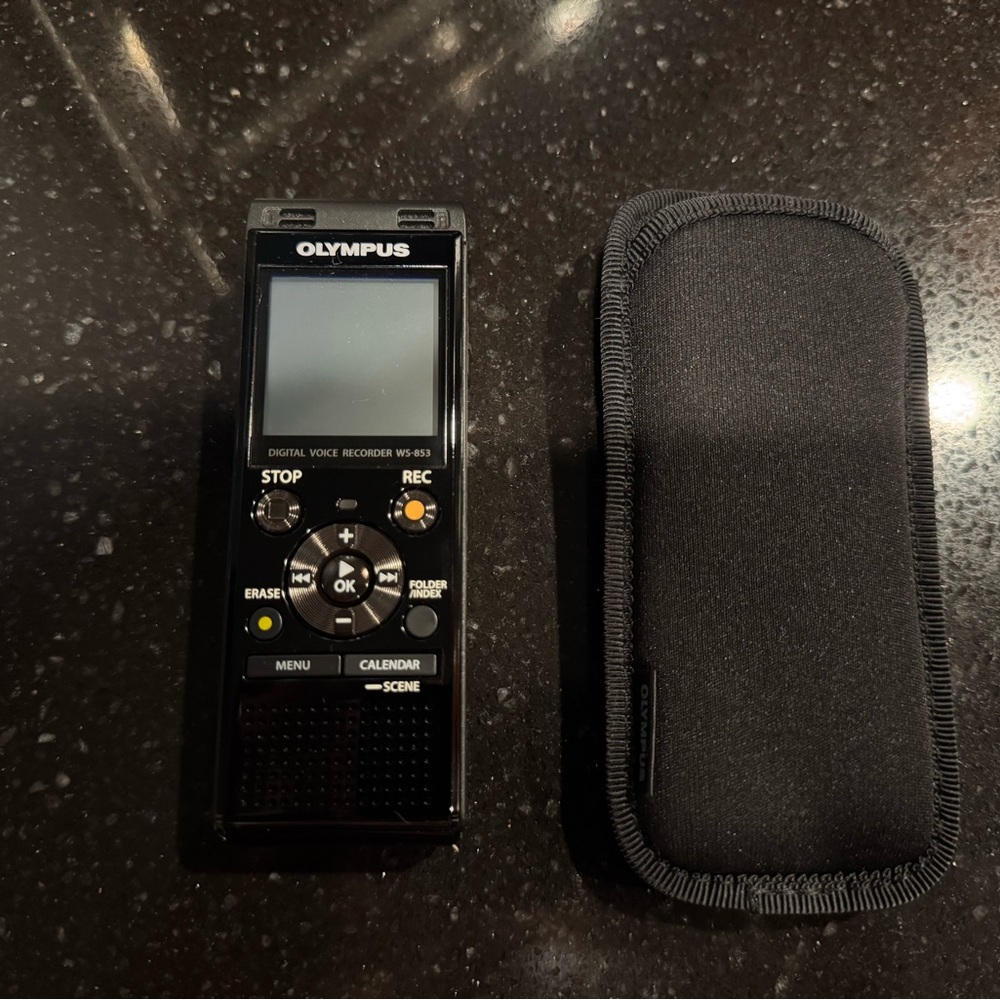 Olympus WS-853 Black Voice Recorder with True Stereo mic
